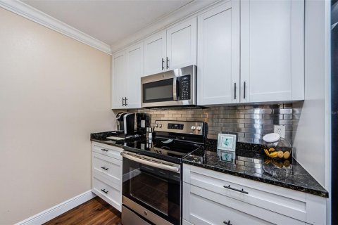 Touwnhouse à vendre à Palm Harbor, Floride: 2 chambres, 124.86 m2 № 1747201 - photo 21