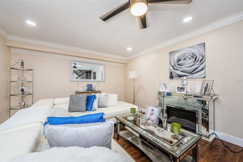 Touwnhouse à vendre à Palm Harbor, Floride: 2 chambres, 124.86 m2 № 1747201 - photo 13