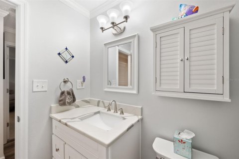 Condo in Saint Petersburg, Florida, 2 bedrooms  № 1288366 - photo 21