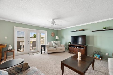 Condo in Saint Petersburg, Florida, 2 bedrooms  № 1288366 - photo 19