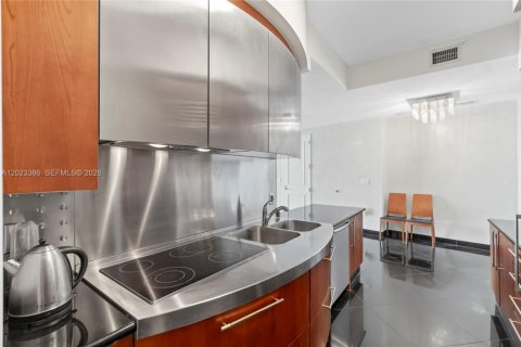 Купить кондоминиум в Санни-Айлс-Бич, Флорида 2 спальни, 129.04м2, № 2154887 - фото 22