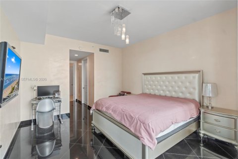 Купить кондоминиум в Санни-Айлс-Бич, Флорида 2 спальни, 129.04м2, № 2154887 - фото 28