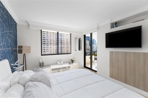 Condo in Miami, Florida, 2 bedrooms  № 2052881 - photo 19