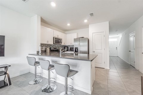 Adosado en venta en Tampa, Florida, 3 dormitorios, 138.24 m2 № 2133686 - foto 4
