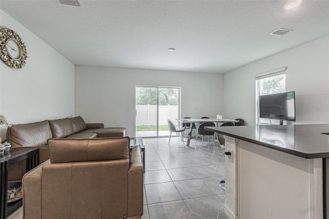 Adosado en venta en Tampa, Florida, 3 dormitorios, 138.24 m2 № 2133686 - foto 5