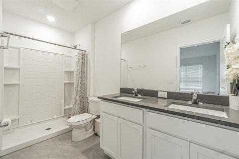 Adosado en venta en Tampa, Florida, 3 dormitorios, 138.24 m2 № 2133686 - foto 13