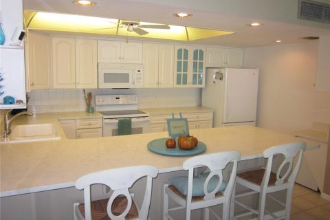 Condominio en venta en Clearwater, Florida, 2 dormitorios, 123.28 m2 № 2212444 - foto 18