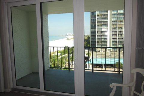 Condominio en venta en Clearwater, Florida, 2 dormitorios, 123.28 m2 № 2212444 - foto 20