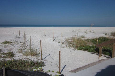Condominio en venta en Clearwater, Florida, 2 dormitorios, 123.28 m2 № 2212444 - foto 28