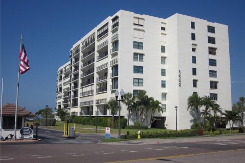 Condominio en Clearwater, Florida, 2 dormitorios № 2212444