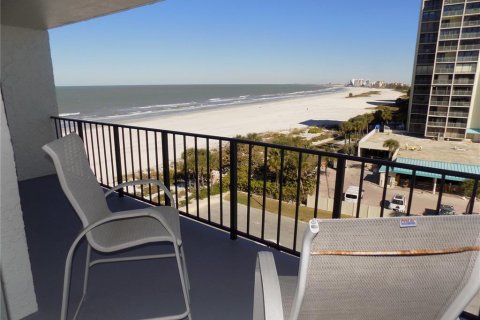 Condominio en venta en Clearwater, Florida, 2 dormitorios, 123.28 m2 № 2212444 - foto 2
