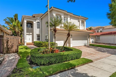 Casa en venta en Doral, Florida, 5 dormitorios, 283.54 m2 № 1845598 - foto 1
