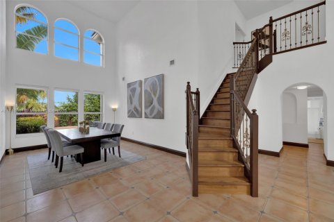 Casa en venta en Doral, Florida, 5 dormitorios, 283.54 m2 № 1845598 - foto 10