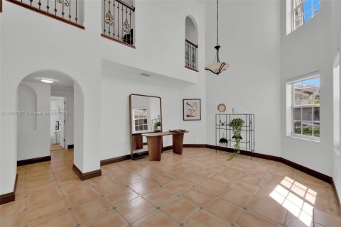 Casa en venta en Doral, Florida, 5 dormitorios, 283.54 m2 № 1845598 - foto 8