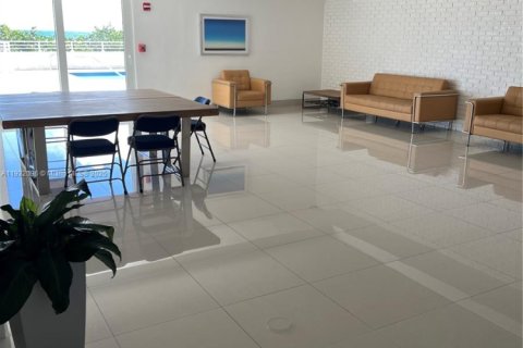 Condominio en alquiler en Miami Beach, Florida, 1 dormitorio, 61.22 m2 № 1976146 - foto 30