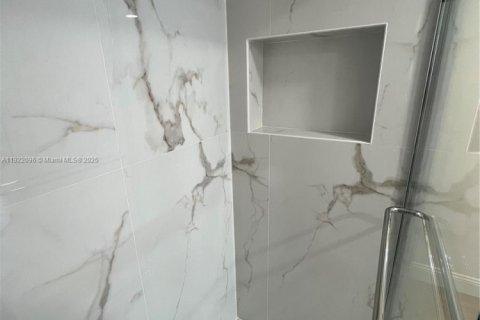 Condominio en alquiler en Miami Beach, Florida, 1 dormitorio, 61.22 m2 № 1976146 - foto 20