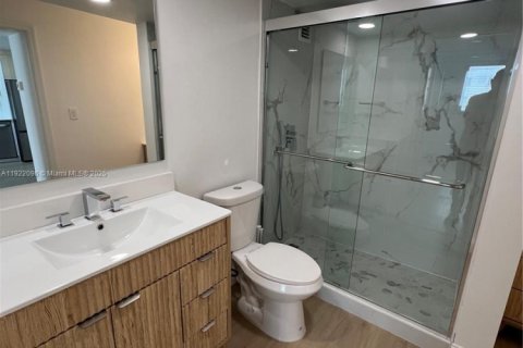 Condominio en alquiler en Miami Beach, Florida, 1 dormitorio, 61.22 m2 № 1976146 - foto 14