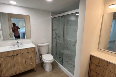 Condominio en alquiler en Miami Beach, Florida, 1 dormitorio, 61.22 m2 № 1976146 - foto 16