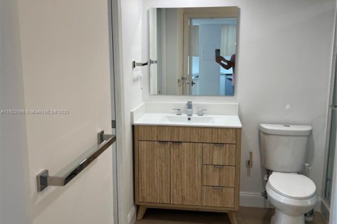 Condominio en alquiler en Miami Beach, Florida, 1 dormitorio, 61.22 m2 № 1976146 - foto 15