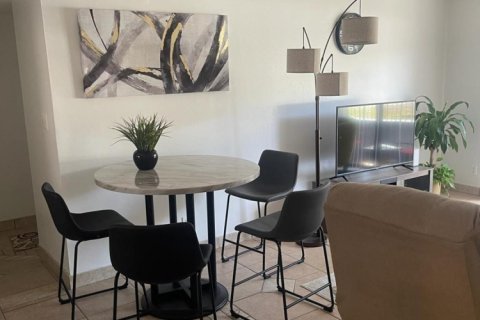 Condominio en venta en West Palm Beach, Florida, 2 dormitorios, 78.97 m2 № 1128803 - foto 1