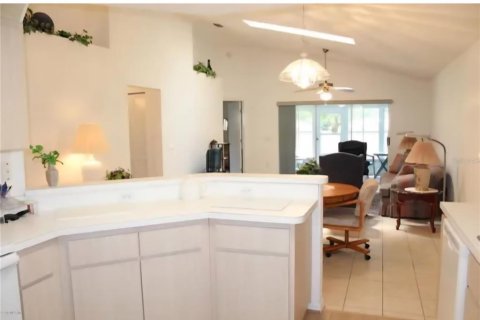 House in Summerfield, Florida 2 bedrooms, 104.05 sq.m. № 1770044 - photo 8
