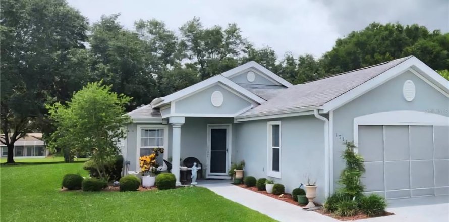 House in Summerfield, Florida 2 bedrooms, 104.05 sq.m. № 1770044