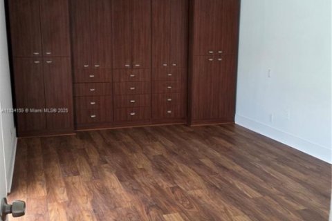 Casa en venta en Hollywood, Florida, 4 dormitorios, 228.91 m2 № 1936869 - foto 8