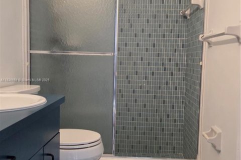 Casa en venta en Hollywood, Florida, 4 dormitorios, 228.91 m2 № 1936869 - foto 19