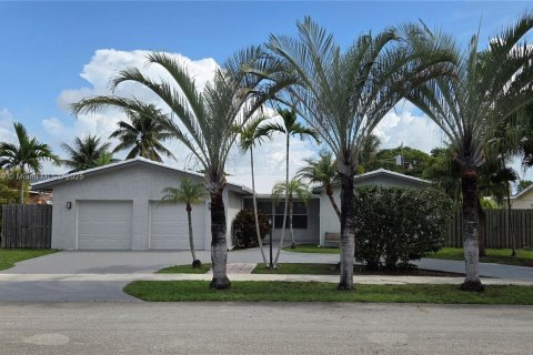 Casa en venta en Hollywood, Florida, 4 dormitorios, 228.91 m2 № 1936869 - foto 2