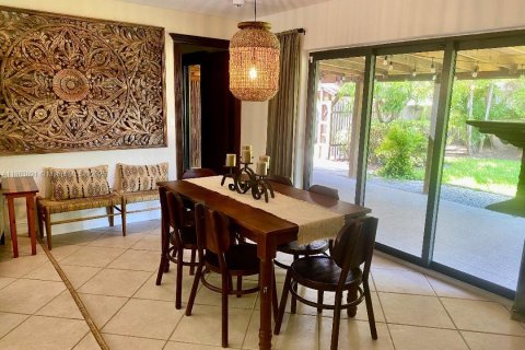House in Miami, Florida 3 bedrooms, 121.98 sq.m. № 1896391 - photo 7