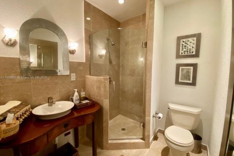House in Miami, Florida 3 bedrooms, 121.98 sq.m. № 1896391 - photo 13