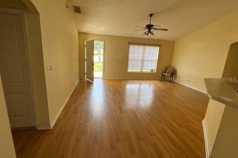 Villa ou maison à louer à Minneola, Floride: 3 chambres, 125.14 m2 № 1911928 - photo 4