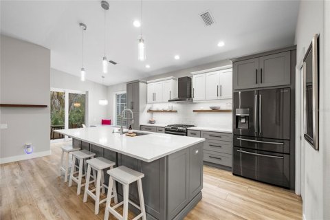 Casa en venta en Bradenton, Florida, 2 dormitorios, 158.03 m2 № 2115050 - foto 8
