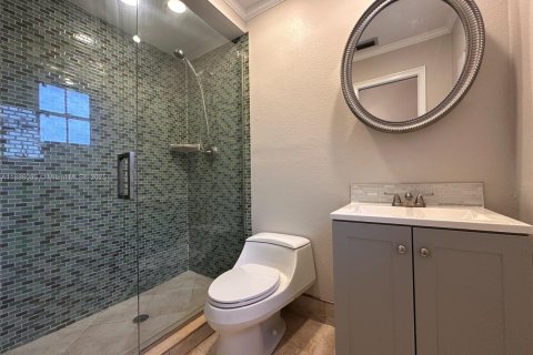 Villa ou maison à louer à Miami, Floride: 3 chambres, 110.09 m2 № 1932306 - photo 17
