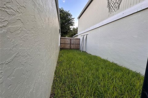 Villa ou maison à louer à Miami, Floride: 3 chambres, 110.09 m2 № 1932306 - photo 19