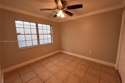 Villa ou maison à louer à Miami, Floride: 3 chambres, 110.09 m2 № 1932306 - photo 8