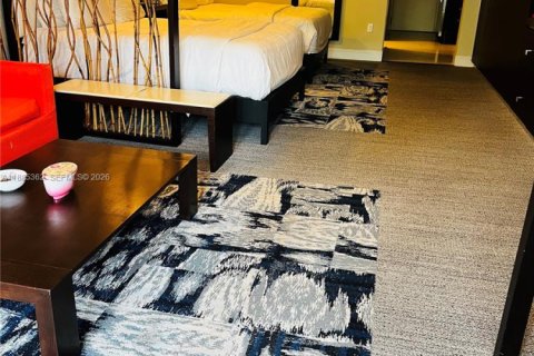 Condo in Doral, Florida, 1 bedroom  № 2052868 - photo 8