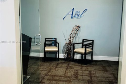 Condo in Doral, Florida, 1 bedroom  № 2052868 - photo 9