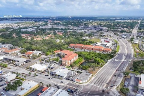 Immobilier commercial à vendre à Venice, Floride: 230.4 m2 № 1827243 - photo 3