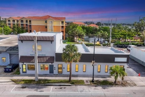 Immobilier commercial à vendre à Venice, Floride: 230.4 m2 № 1827243 - photo 4