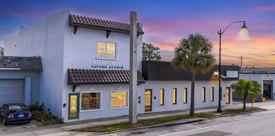 Immobilier commercial à Venice, Floride 230.4 m2 № 1827243