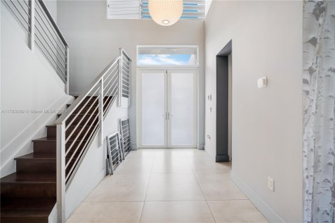 Купить виллу или дом в Дорал, Флорида 4 спальни, 336.68м2, № 1705769 - фото 15