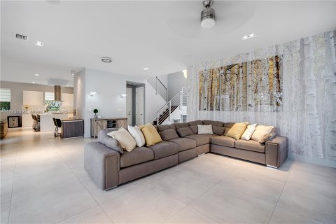 Купить виллу или дом в Дорал, Флорида 4 спальни, 336.68м2, № 1705769 - фото 18
