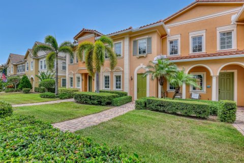 Townhouse in Jupiter, Florida 3 bedrooms, 153.29 sq.m. № 2275957 - photo 2