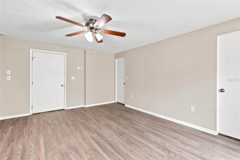 Villa ou maison à vendre à Nokomis, Floride: 3 chambres, 208.75 m2 № 2285356 - photo 18