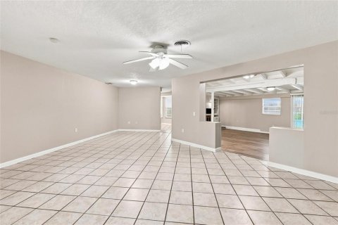 Villa ou maison à vendre à Nokomis, Floride: 3 chambres, 208.75 m2 № 2285356 - photo 9