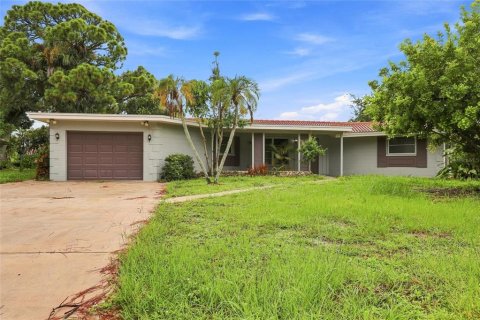 Villa ou maison à vendre à Nokomis, Floride: 3 chambres, 208.75 m2 № 2285356 - photo 7
