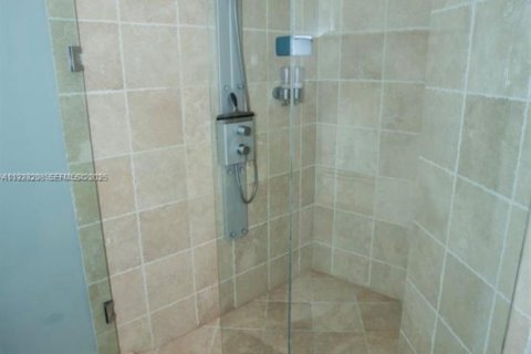 Condominio en venta en Sunny Isles Beach, Florida, 1 dormitorio, 89 m2 № 2076831 - foto 12