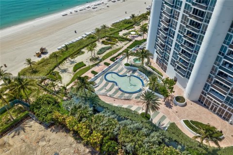 Condominio en venta en Sunny Isles Beach, Florida, 1 dormitorio, 89 m2 № 2076831 - foto 3