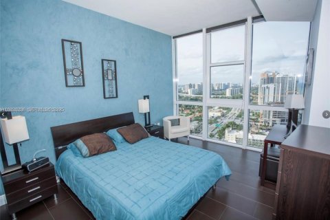 Condominio en venta en Sunny Isles Beach, Florida, 1 dormitorio, 89 m2 № 2076831 - foto 15